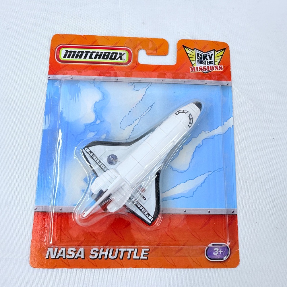 Matchbox Sky Busters NASA Space Shuttle Discovery Diecast Aircraft V0258 New